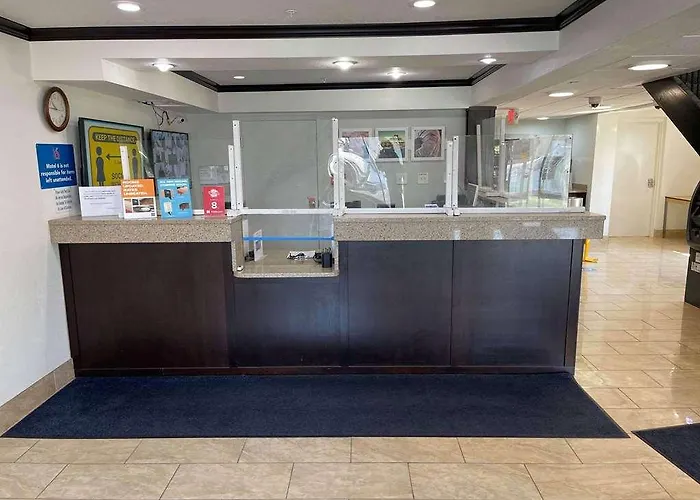 Studio 6 Peoria Il Hotel *